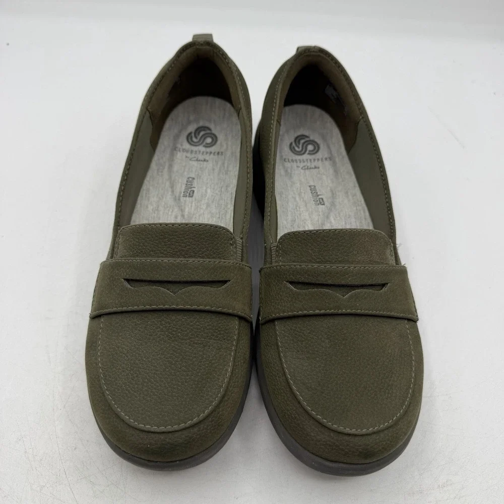 Clarks Cloudsteppers Penny Loafers Women Sz 7 M Olive Green Slip On Comfort Shoe